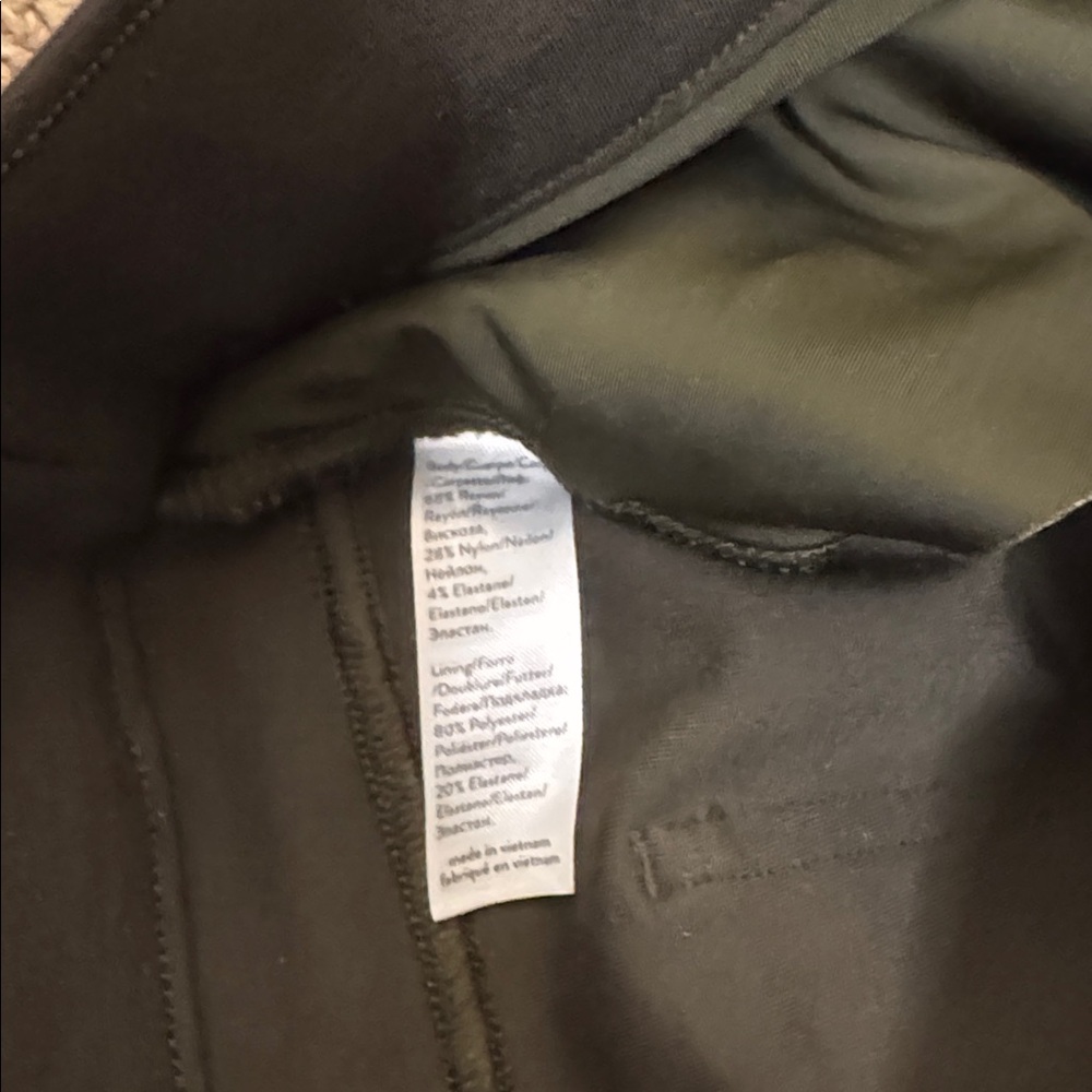 SPANX green leggings - Picture 4 of 4